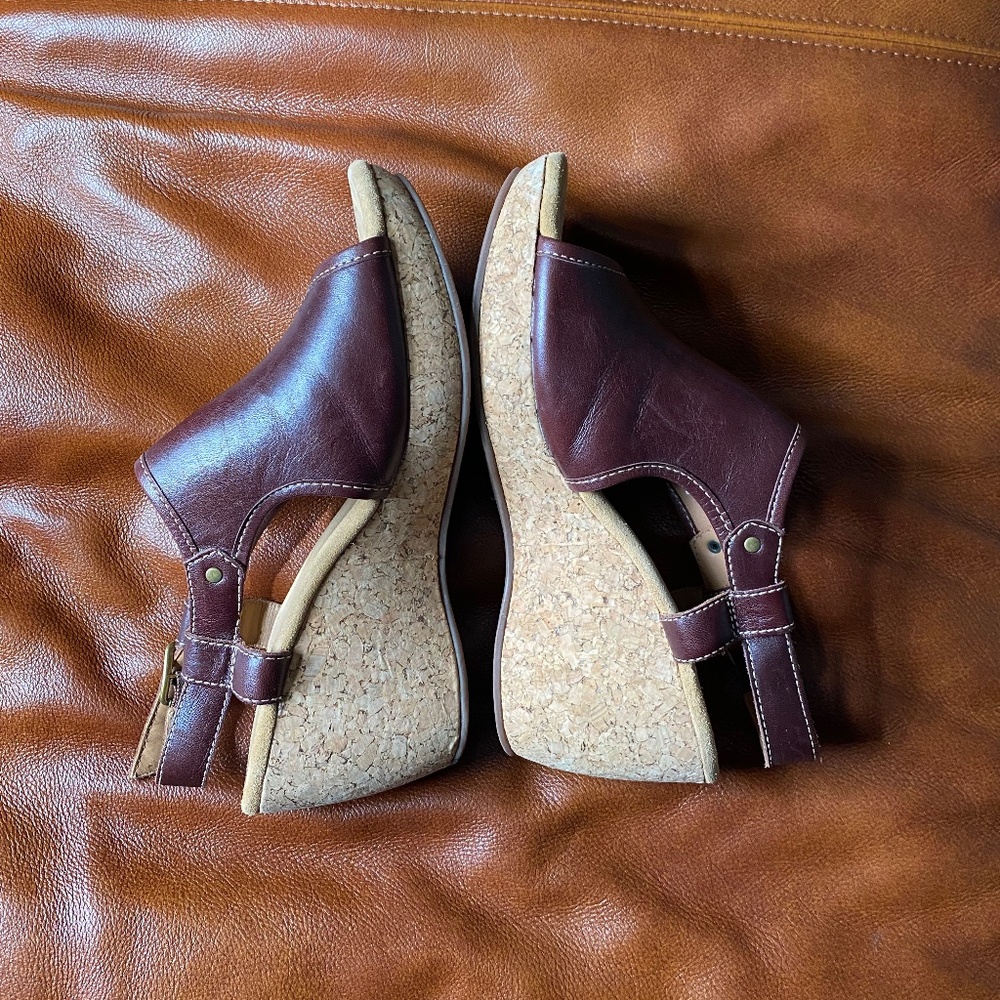 Clarks Elements sandals 9.5